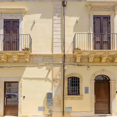 Apartamento Rosa Barocca Noto